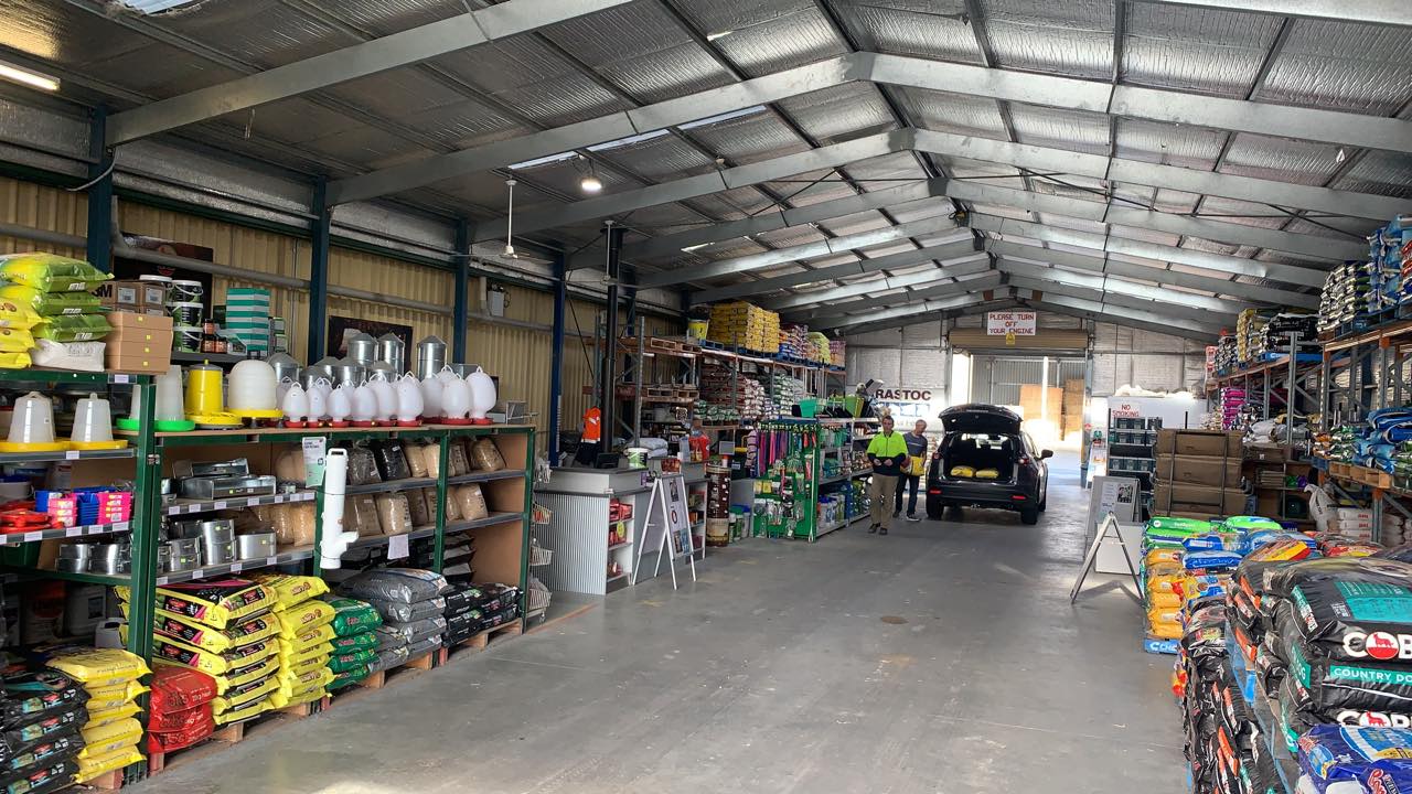 Fodder drive through Daish Irrigation & Fodder Murray Bridge Strathalbyn